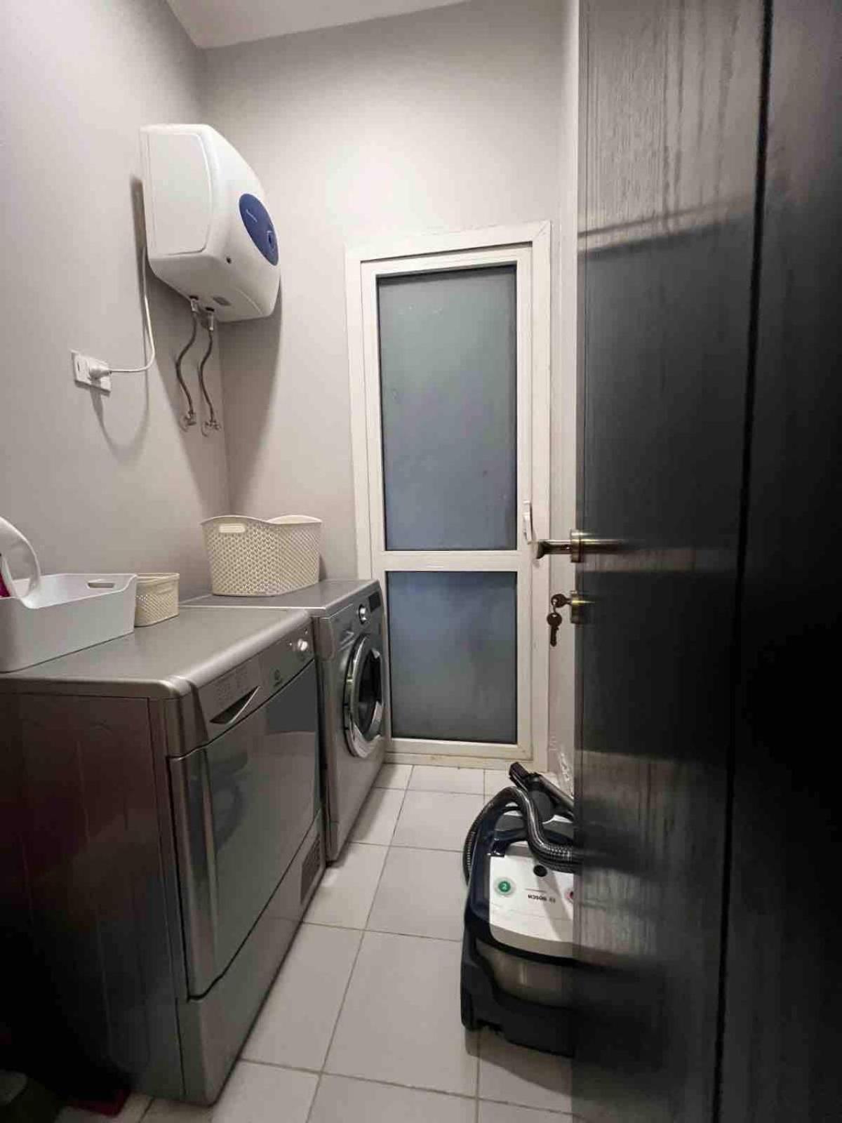 Apartment Sol-modern With Garden-sodic New